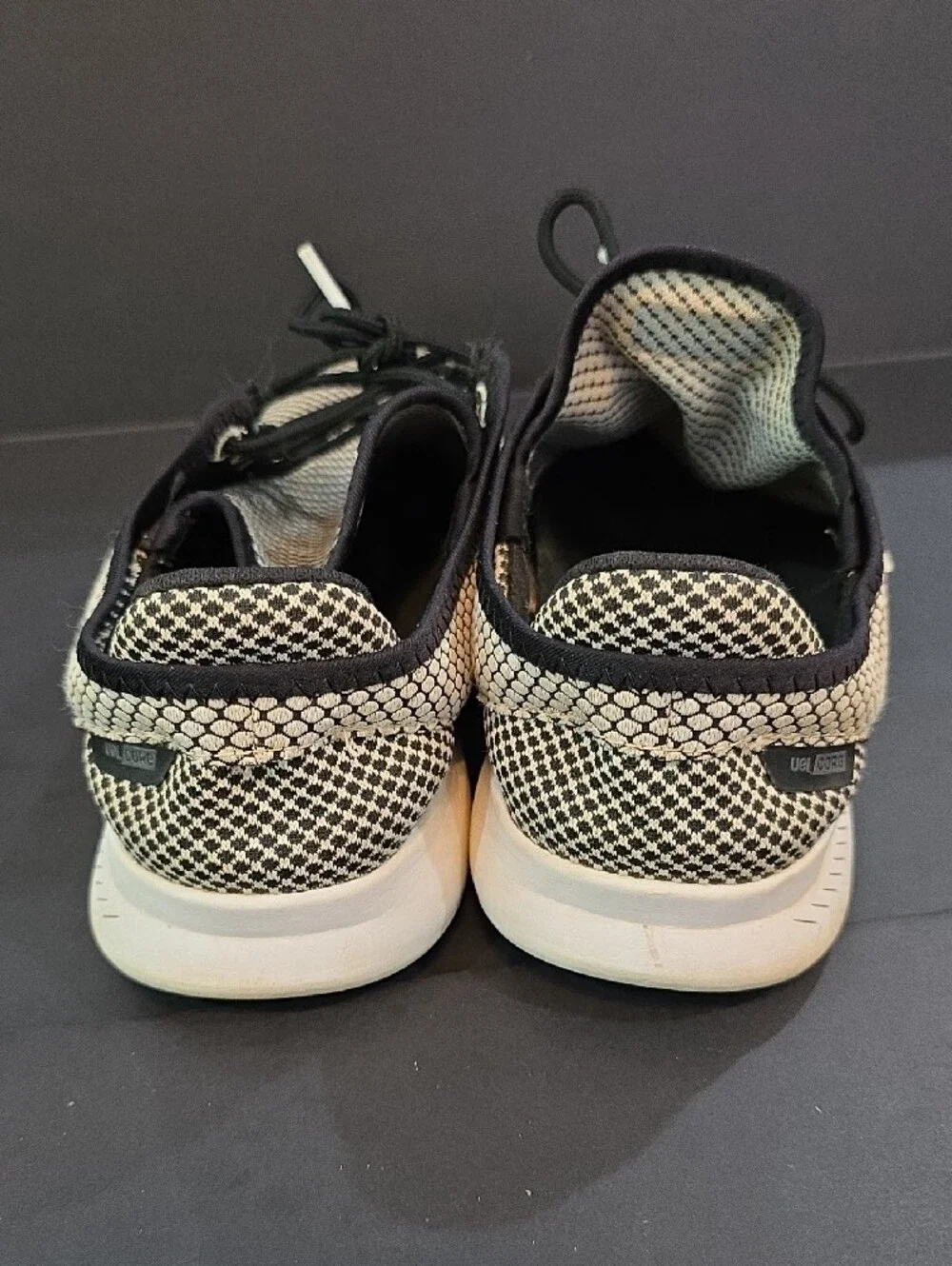 New Balance Fuelcore Coast Women’s Mesh Runner Black /Cream Size Size 9 D Wide